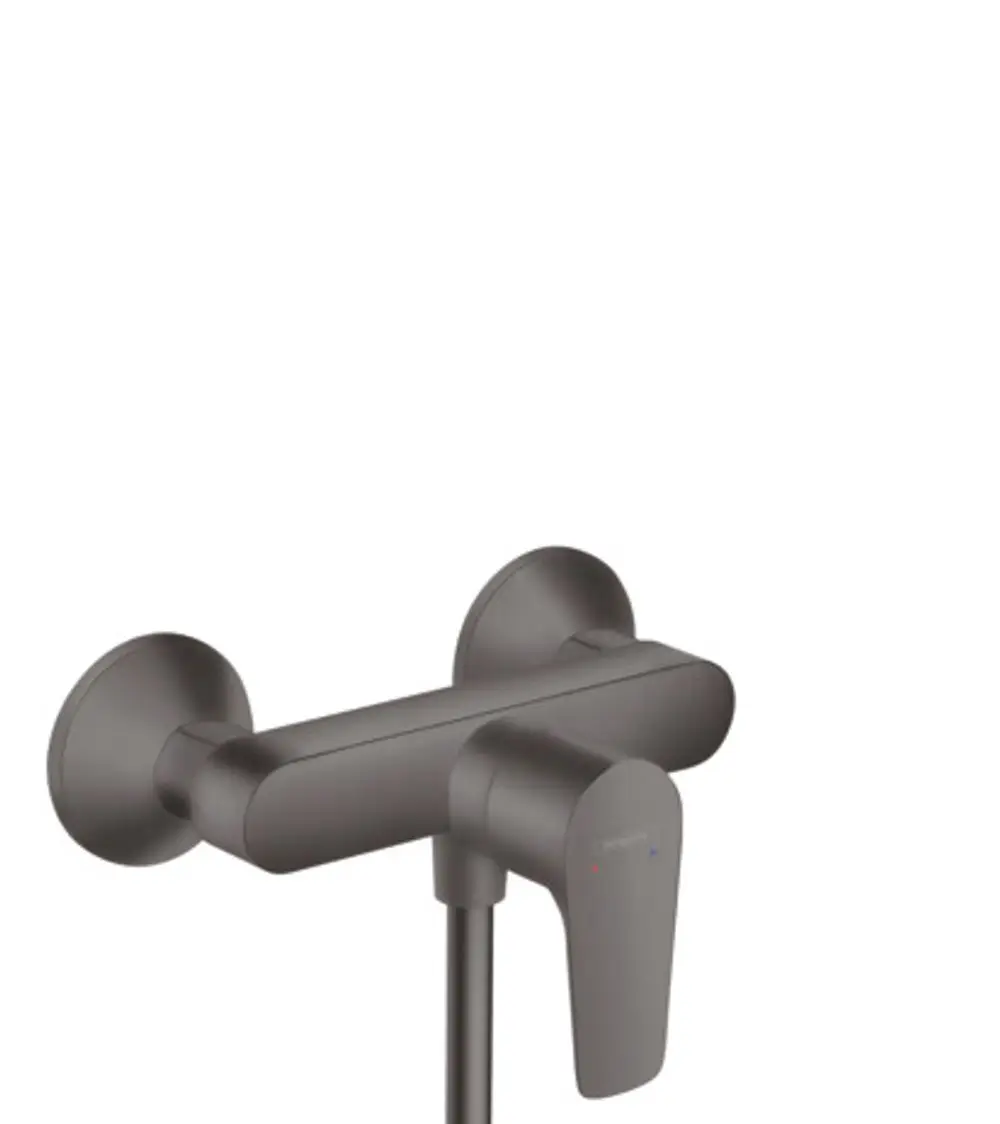 Brausemischer von Hansgrohe in brushed black chrome, montiert an der Wand mit einem schlichten Hebel zur Steuerung der Wassertemperatur und -menge.